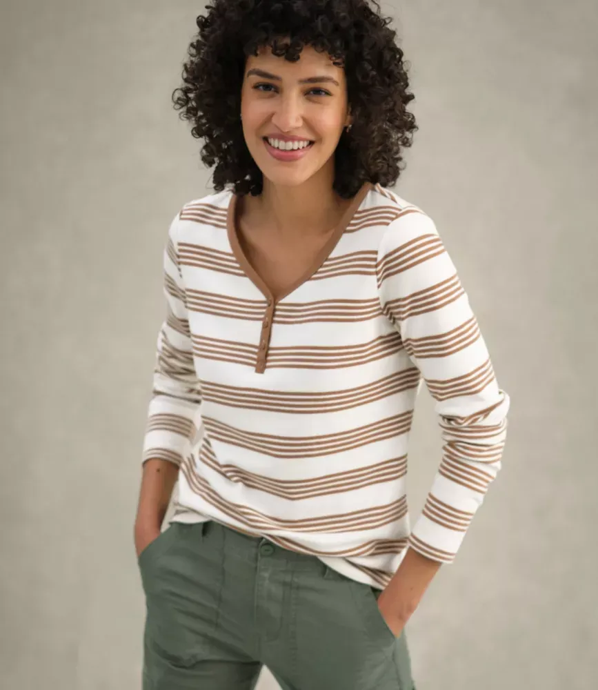Camisa Feminina L.L.Bean com Gola em V e Listras, Manga Comprida